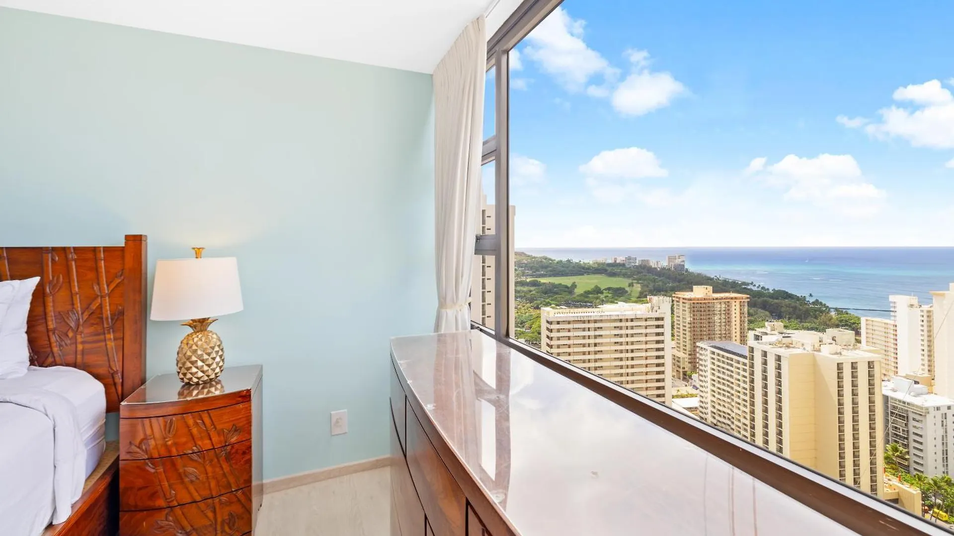 Daire Heart Of Waikiki - Ocean View Condo With Free Parking Honolulu