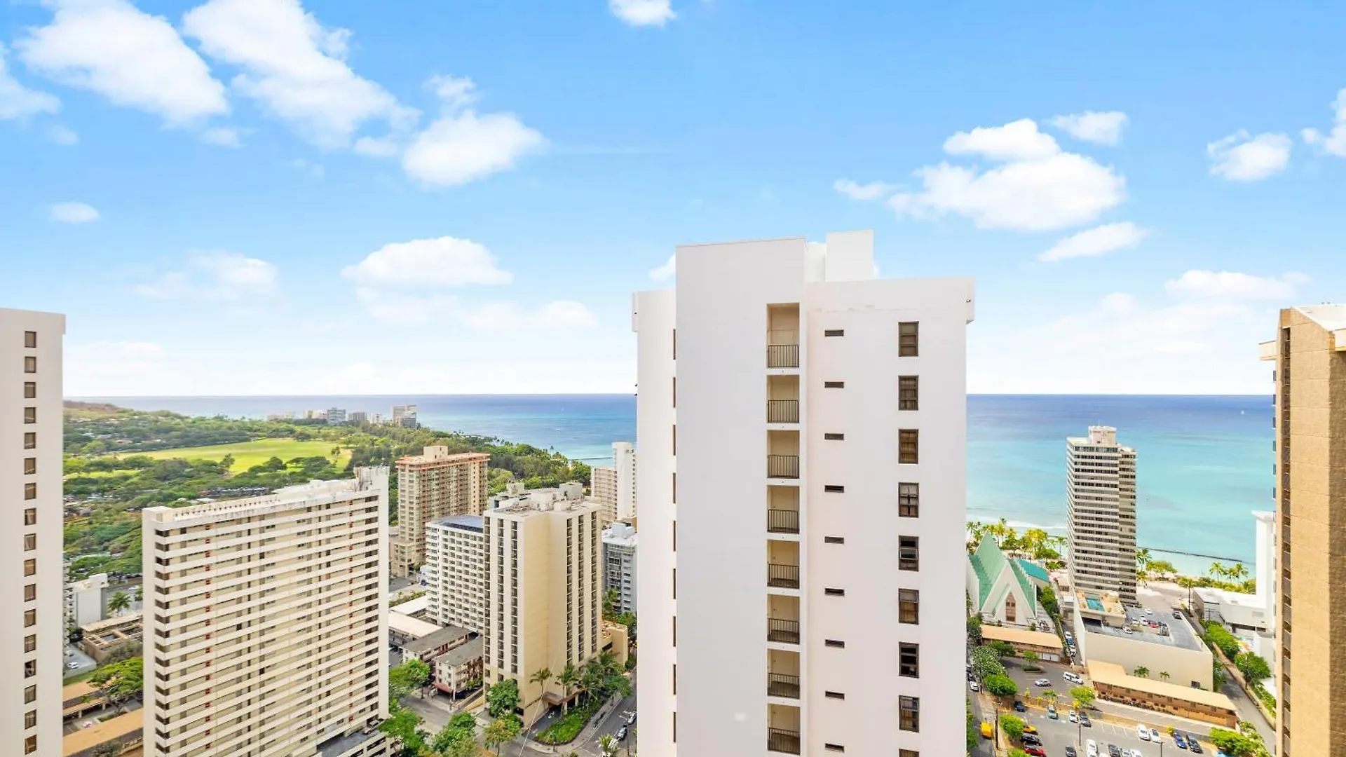 Heart Of Waikiki - Ocean View Condo With Free Parking Honolulu