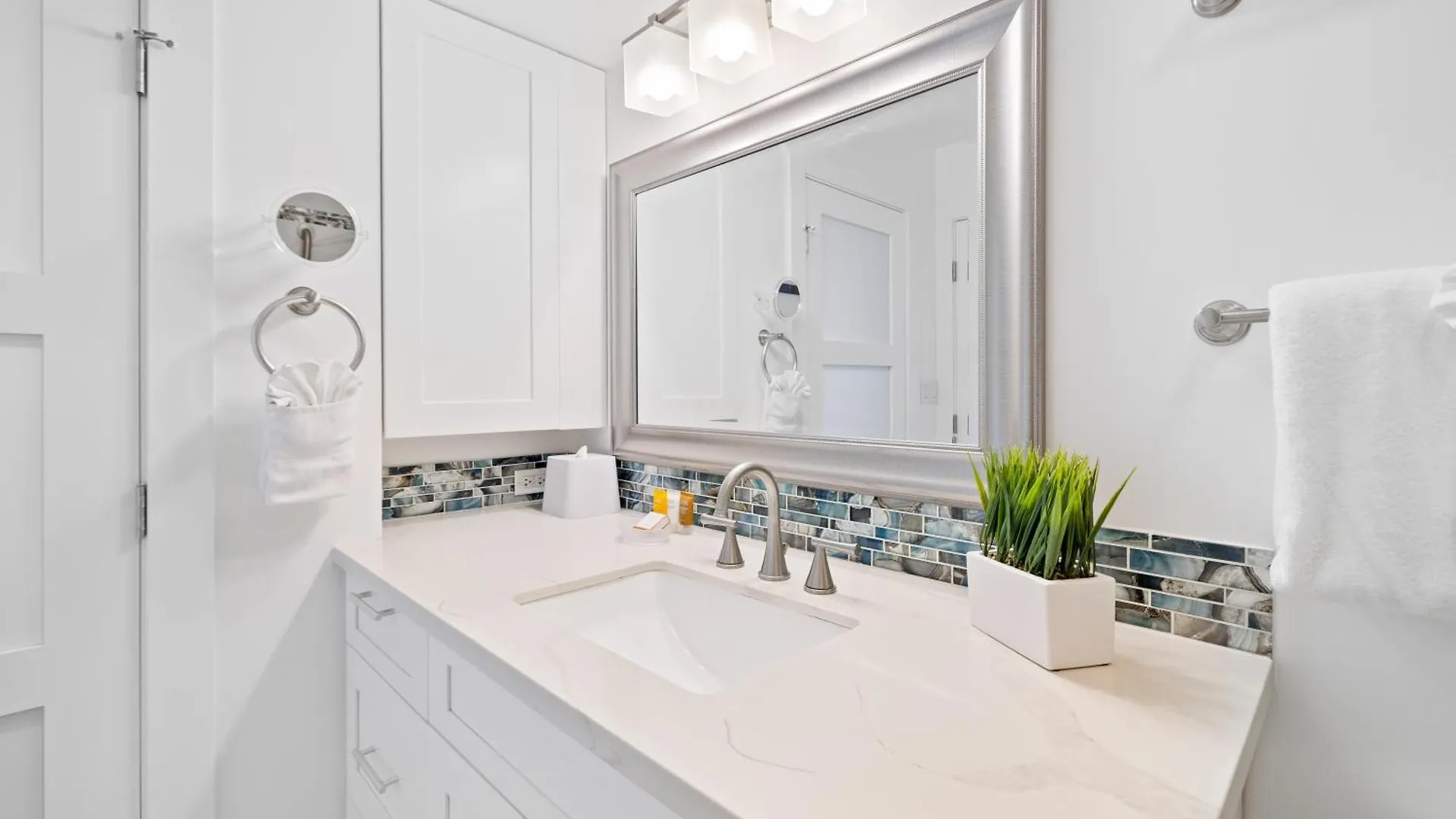 Heart Of Waikiki - Ocean View Condo With Free Parking Honolulu 0*,